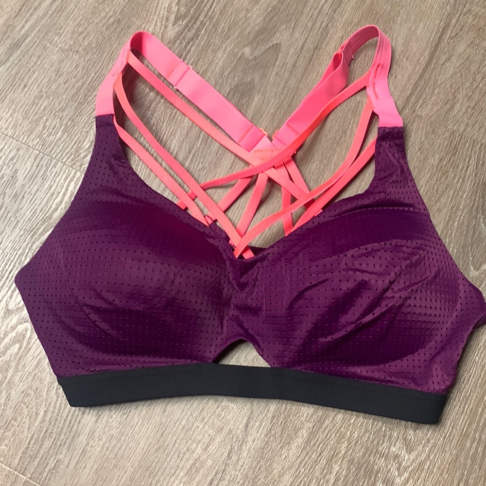 Victoria Secret Sports Bra